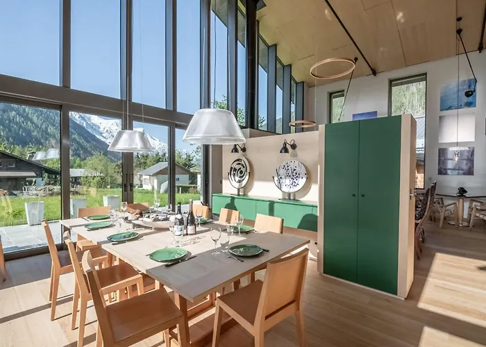 Contemporain Avec Sauna, Cheminée, Et Grand Jardin - Fr-1-343-243 *