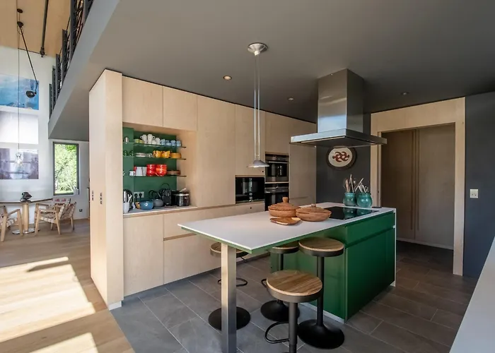 Contemporain Avec Sauna, Cheminée, Et Grand Jardin - Fr-1-343-243 Chamonix