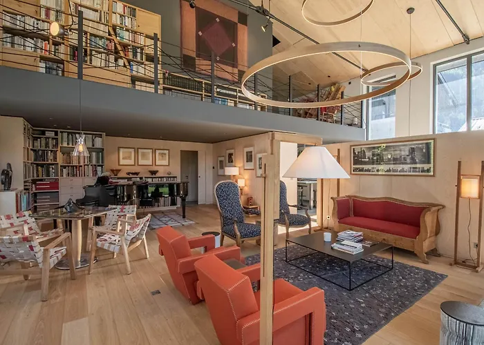 Contemporain Avec Sauna, Cheminée, Et Grand Jardin - Fr-1-343-243 Chalet